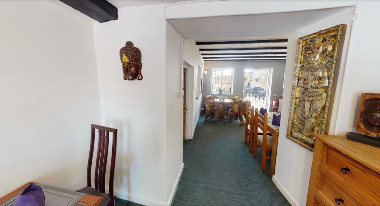 Siam Cottage Guesthouse Over 300 Years Old With Thai Restaurant Moreton-in-Marsh Kültér fotó